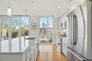 7 Beech St, Cambridge, MA 02140 - Photo 8