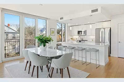 7 Beech St #211, Cambridge, MA 02140 - Photo 4