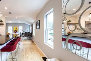 136 Topsfield, Ipswich, MA 01938 - Photo 2