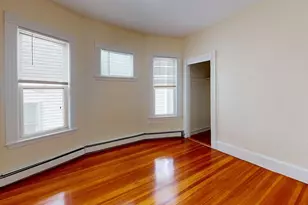 7 Sunset St, Boston, MA 02120 - Photo 4