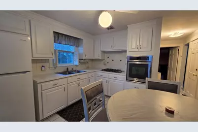 97 Liberty St, Braintree, MA 02184 - Photo 4