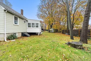 19 Cedar St, Beverly, MA 01915 - Photo 32