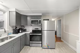 19 Cedar St, Beverly, MA 01915 - Photo 12