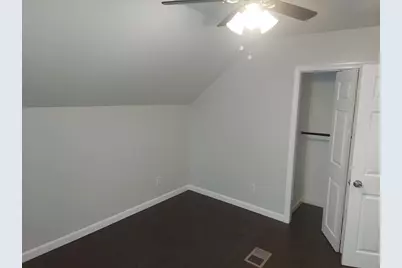 8 Phillips St, Attleboro, MA 02703 - Photo 14