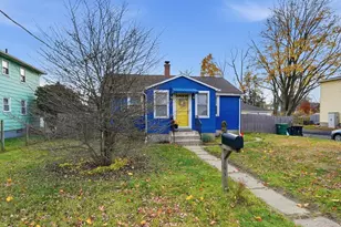 39 State St, Chicopee, MA 01013 - Photo 2