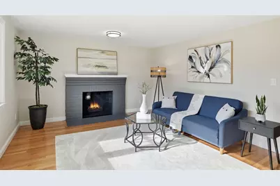 61 Clarence St, West Springfield, MA 01089 - Photo 4