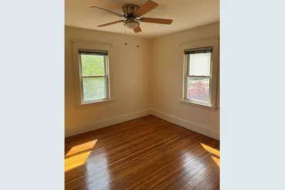 21 Westford Cir, Springfield, MA 01119 - Photo 10