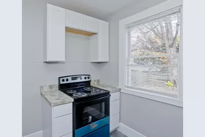65 Montrose St, Springfield, MA 01109 - Photo 14
