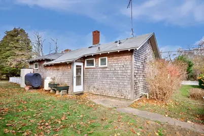 24 School Street, Oak Bluffs, MA 02557 - Photo 24