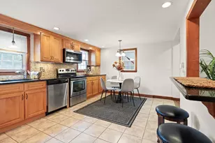 313 South St, Reading, MA 01867 - Photo 10