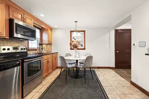 313 South St, Reading, MA 01867 - Photo 10