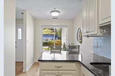 16 Concord Greene #5, Concord, MA 01742 - Photo 14