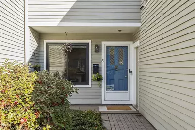 16 Concord Greene #5, Concord, MA 01742 - Photo 2