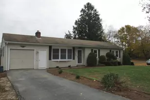 1067 Bark, Swansea, MA 02777 - Photo 2