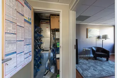 1842 Beacon St #202, Brookline, MA 02445 - Photo 22