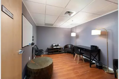 1842 Beacon St #202, Brookline, MA 02445 - Photo 6