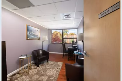 1842 Beacon St #202, Brookline, MA 02445 - Photo 20