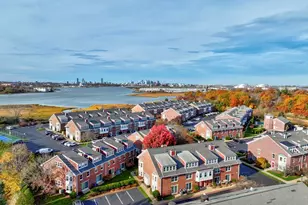 138 Quincy Shore Dr, Quincy, MA 02171 - Photo 2