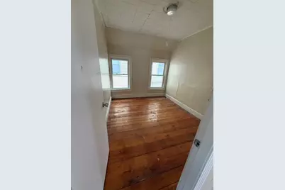 34 Jouvette St, New Bedford, MA 02744 - Photo 18