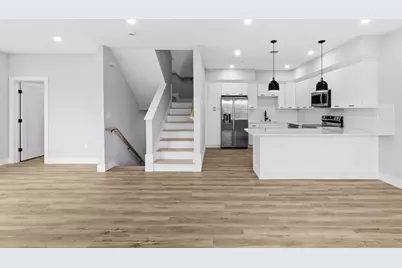 889-895 Grinnell St. #2, Fall River, MA 02721 - Photo 8