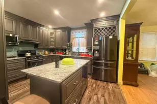 92 Spencer St, Boston, MA 02124 - Photo 16