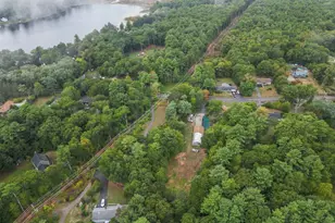 123 Pond St, Georgetown, MA 01833 - Photo 28