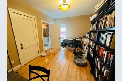 9 Rice St #5, Brookline, MA 02445 - Photo 6