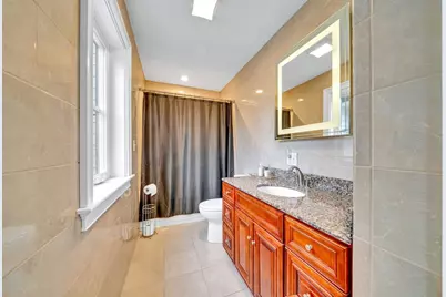 4 Lowell St, Lynnfield, MA 01940 - Photo 18