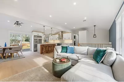 99 Grove St, Reading, MA 01867 - Photo 12