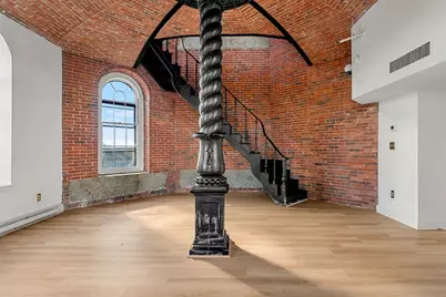 201 Thorndike #2-312, Lowell, MA 01852 - Photo 4