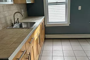 23 Mt Ida Rd, Boston, MA 02122 - Photo 2