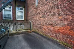 1778 Beacon St, Brookline, MA 02445 - Photo 18