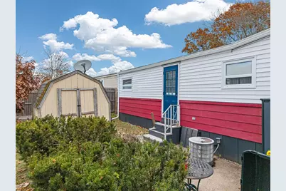 16 Francis St, Wareham, MA 02538 - Photo 4