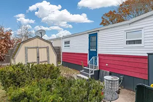 16 Francis St, Wareham, MA 02538 - Photo 4