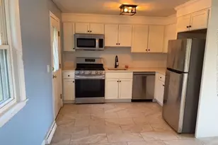 102 Liberty St, Marlborough, MA 01752 - Photo 4