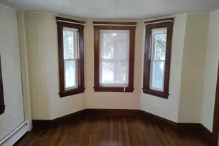 143 Chestnut St, Marlborough, MA 01752 - Photo 2