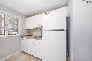 25 Rockland St, Boston, MA 02132 - Photo 8