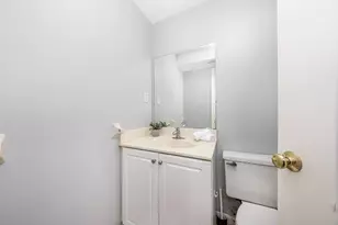25 Rockland St, Boston, MA 02132 - Photo 14