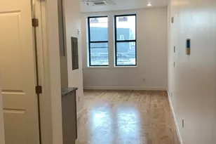 52 Washington Ave, Chelsea, MA 02150 - Photo 2