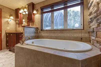 167 Mercier Ave, Somerset, MA 02725 - Photo 14