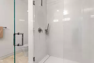 33 A St, Boston, MA 02127 - Photo 16