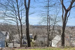 31 Temple St, Melrose, MA 02176 - Photo 8