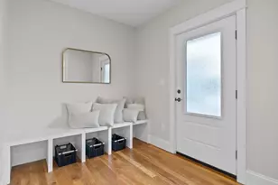 89 Wildwood St, Winchester, MA 01890 - Photo 4