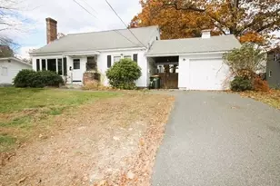 222 W River St, Orange, MA 01364 - Photo 2