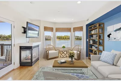 43 March St #3, Salem, MA 01970 - Photo 4