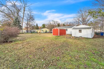 82 Louis Rd, Springfield, MA 01118 - Photo 18