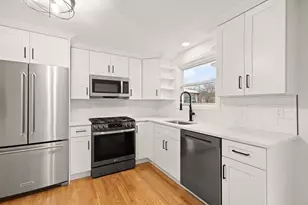 163 Hayward St, Bridgewater, MA 02324 - Photo 4