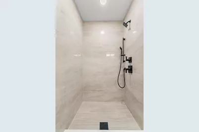 24-28 Mt Pleasant #204, Somerville, MA 02145 - Photo 22