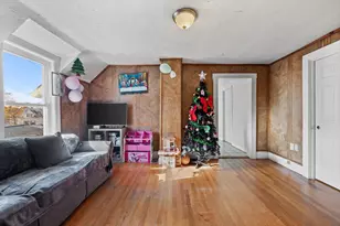 33 Chestnut St, Milford, MA 01757 - Photo 24