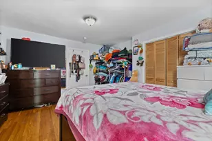 33 Chestnut St, Milford, MA 01757 - Photo 6